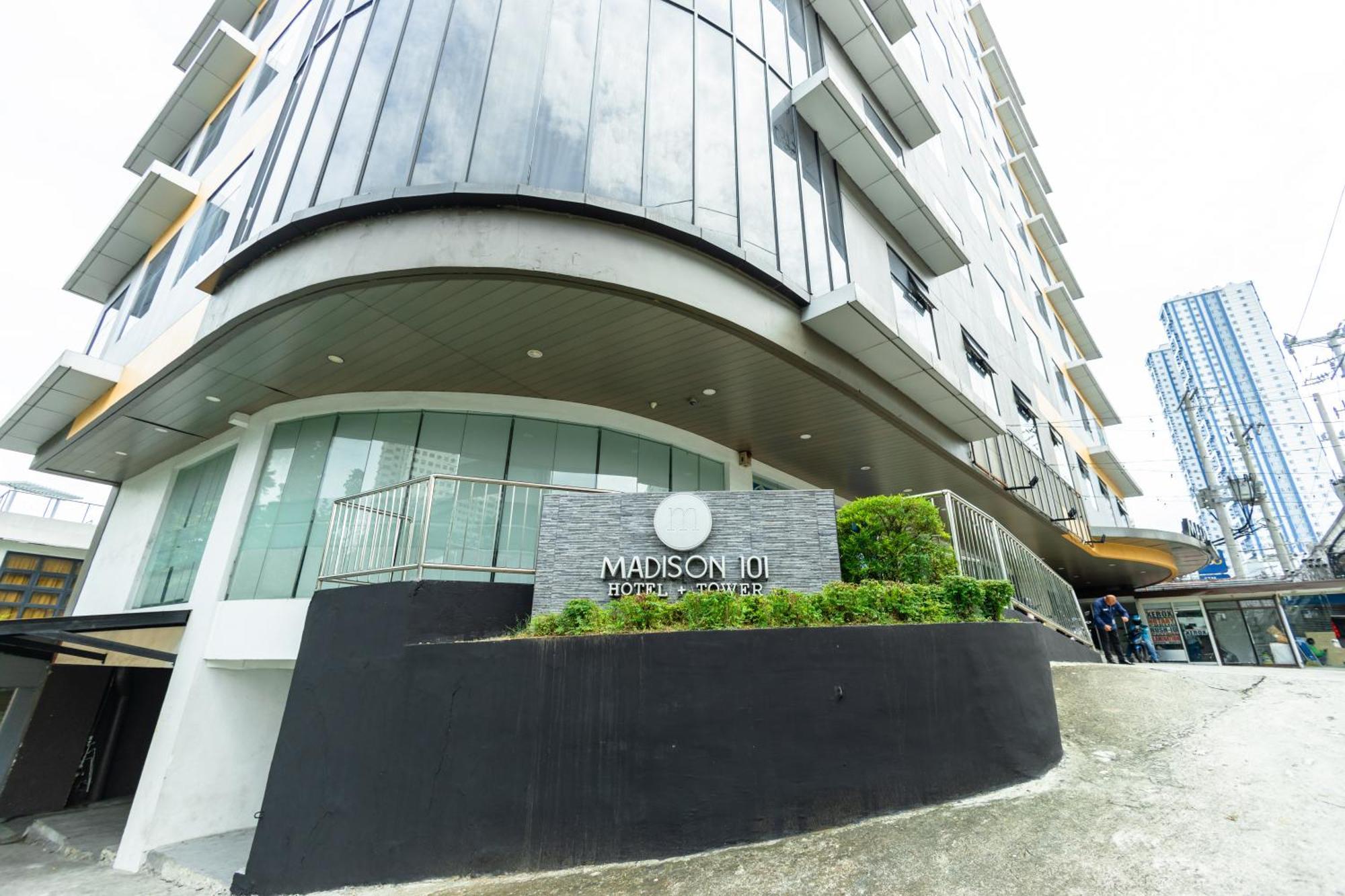 Madison 101 Hotel + Tower Quezon City Exteriör bild