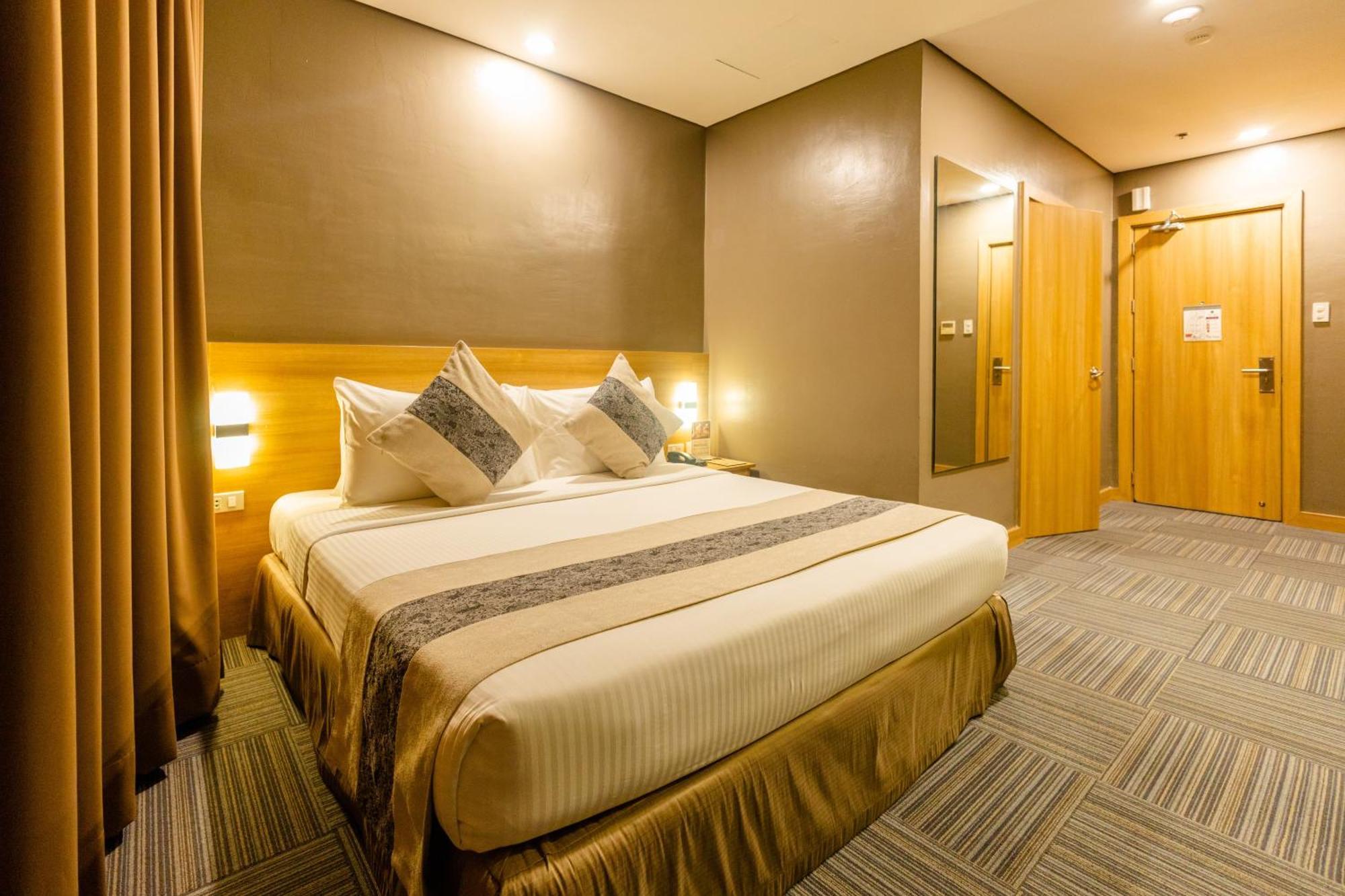Madison 101 Hotel + Tower Quezon City Exteriör bild