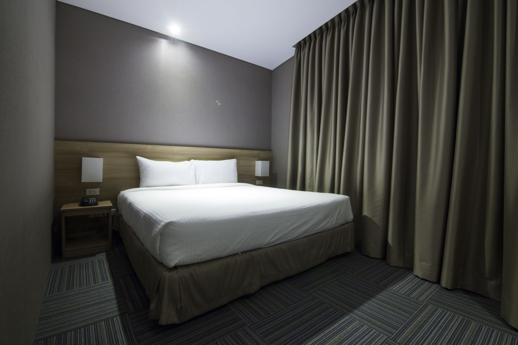 Madison 101 Hotel + Tower Quezon City Exteriör bild